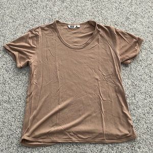 SOLD - Uniqlo t-shirt